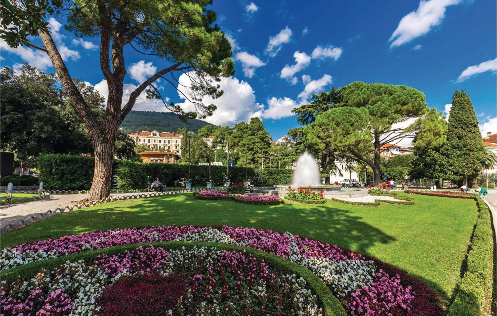 1 Bedroom Gorgeous Apartment In Opatija Exterior foto